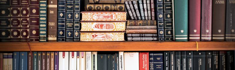 book-shelves-book-stack-bookcase-books-207662.jpg